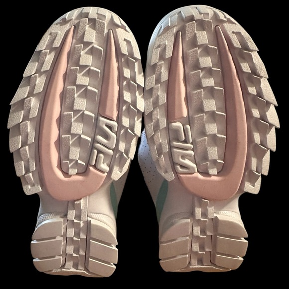 New, Fila Disruptor II Premium (Big Kid) White/Safety Yellow/Blue, Size 6 - Picture 10 of 14